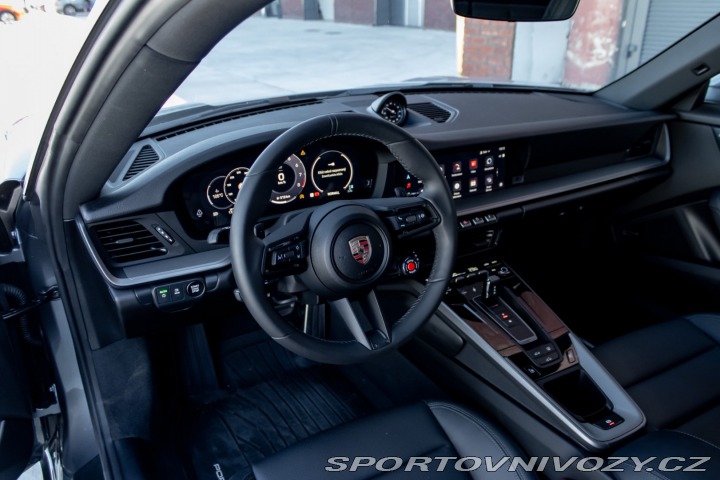 Porsche 911 Carrera I 992.2 I BOSE I 2025
