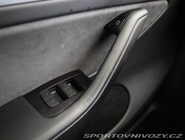 Tesla Model Y Long Range RWD 79kWh, SoH 2024