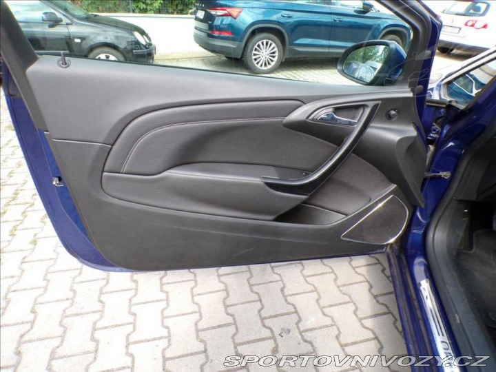 Opel Astra 2,0 GTC 2015