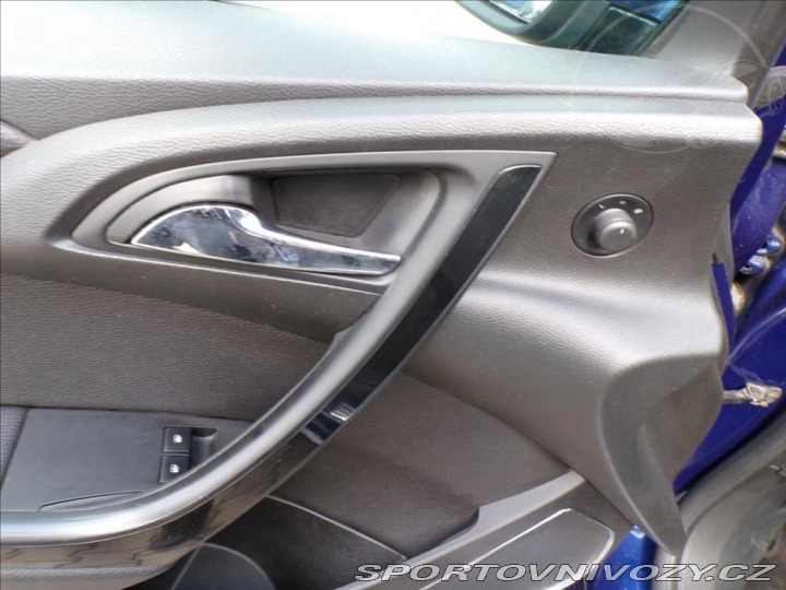 Opel Astra 2,0 GTC 2015