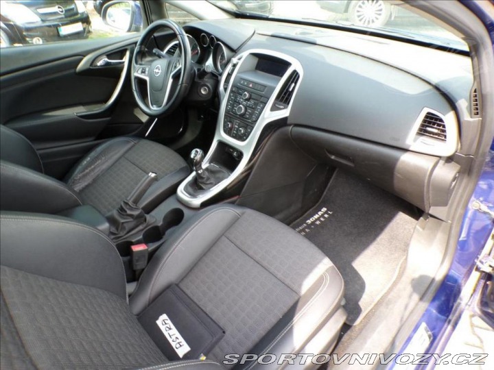 Opel Astra 2,0 GTC 2015