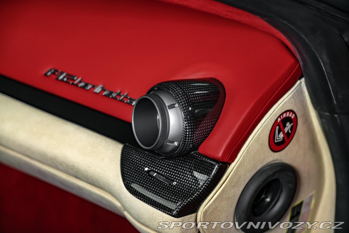 Ferrari F12berlinetta ZÁRUKA/KARBON/LIFT/KAMERA 2014