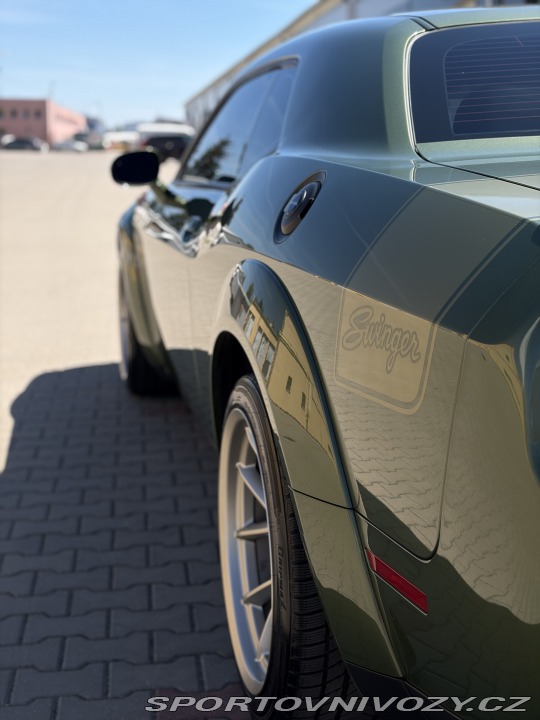 Dodge Challenger Swinger 2024