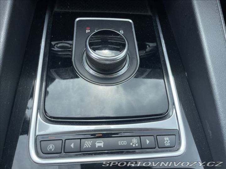 Jaguar F-Pace 3,0 d 221kw AWD Aut. DPH 2016