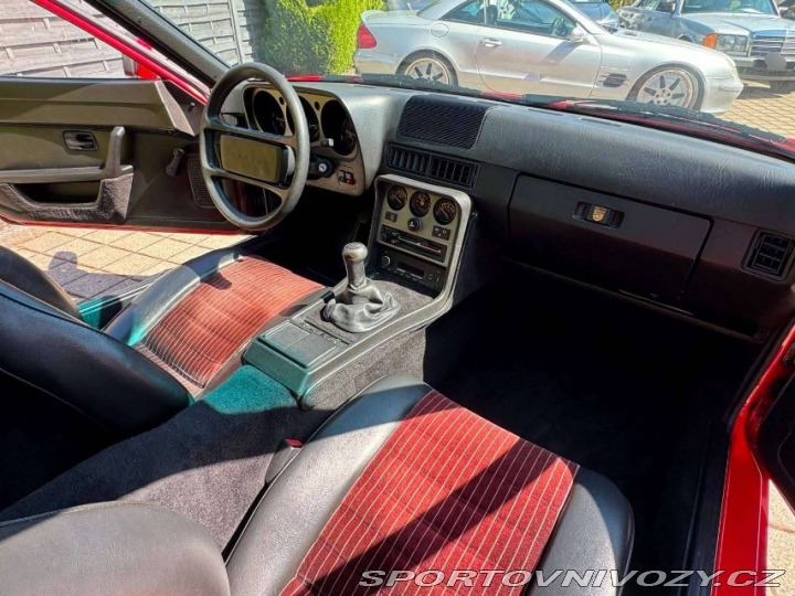 Porsche 944 1984