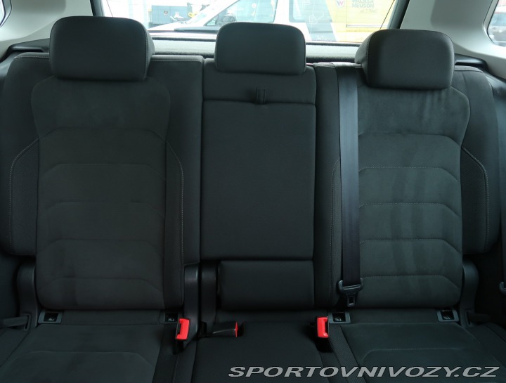 Volkswagen Ostatní modely Tiguan R-Line 2.0 BiTDI 2019