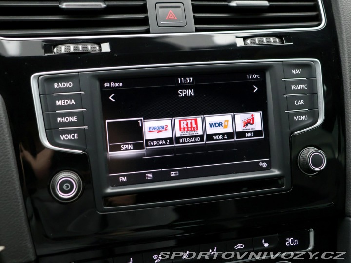 Volkswagen Golf 2,0 TSI R 221kW DSG 4M 1. 2015
