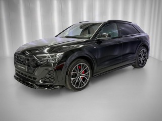 Audi  Q8 55TFSi e QUATTRO S-LINE,