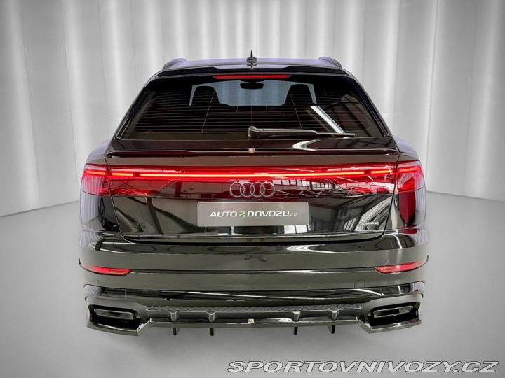 Audi Ostatní modely Q8 55TFSi e QUATTRO S-LINE, 2025