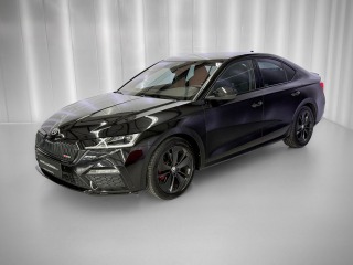 Škoda Octavia RS 2.0 TDI DSG 4X4 RS, ACC,