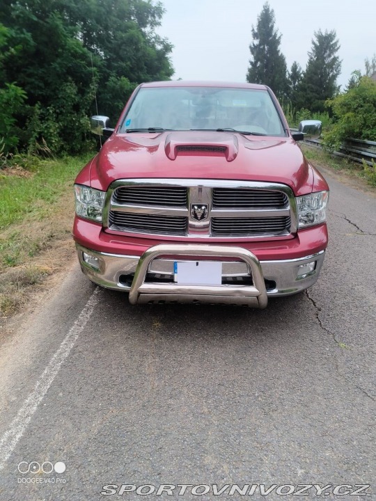 Dodge Ostatní modely RAM 5,7 1500 2012
