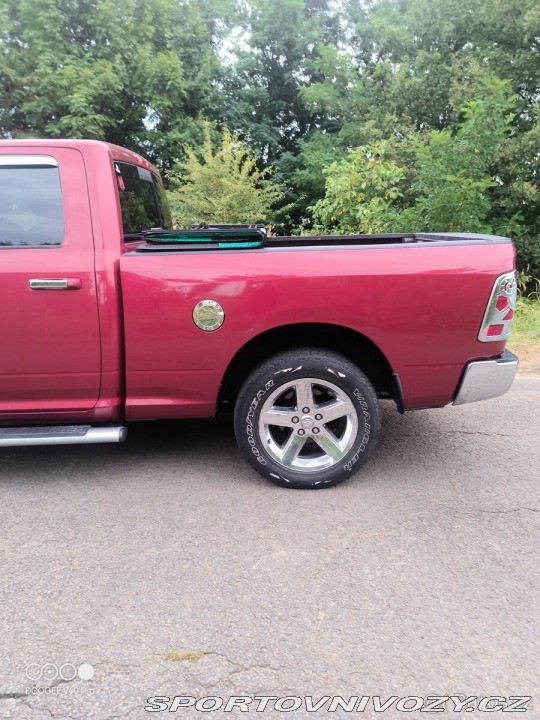 Dodge Ostatní modely RAM 5,7 1500 2012