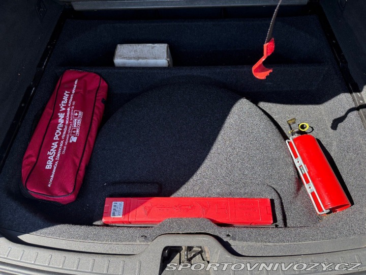 Volvo Ostatní modely XC60 2,4 D5, r.v.2009 2009