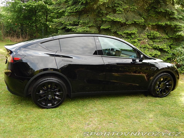 Tesla Model Y LR AWD-ČR-FSD-DPH-DOHODA 2022