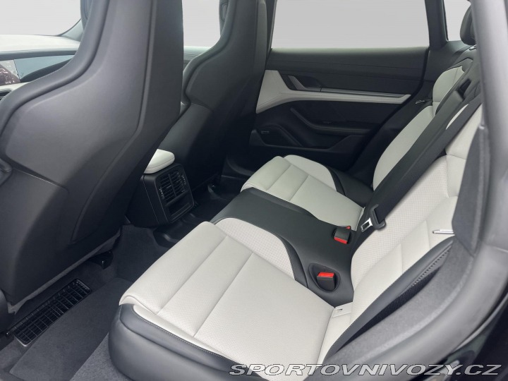 Porsche Taycan 4S Sport Tursimo 4S Sport 2026