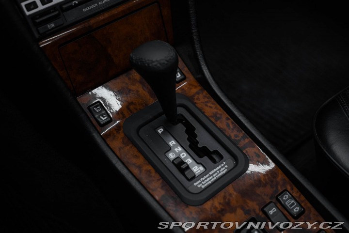 Mercedes-Benz E  1800