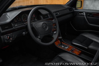 Mercedes-Benz E 1800