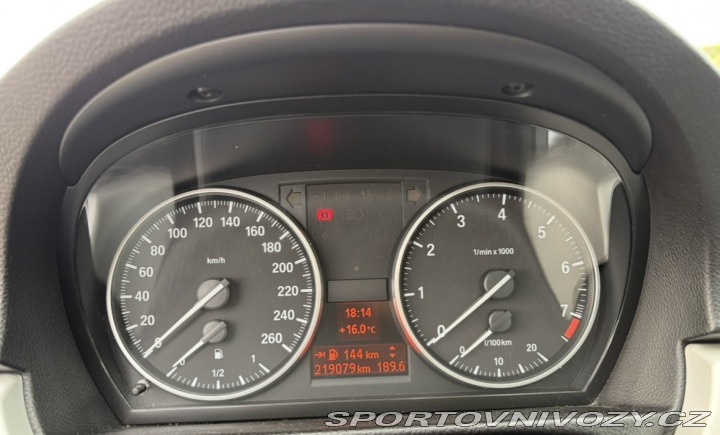 BMW 3 320i 2009