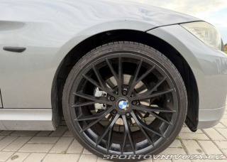 BMW 3 320i 2009