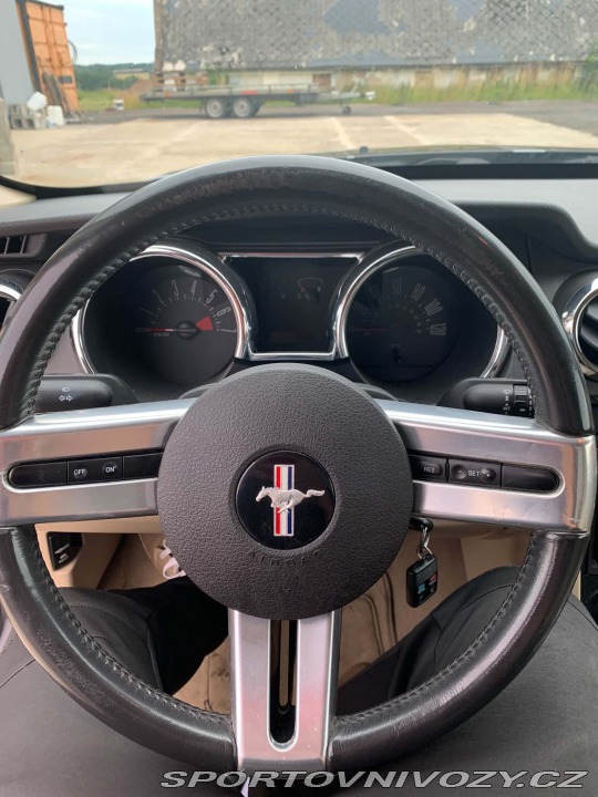 Ford Mustang Ford Mustang 4.0 V6 (2005 2005