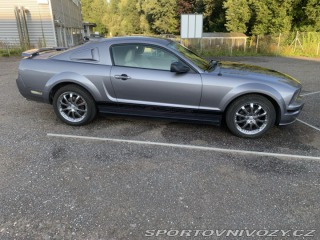 Ford Mustang Ford Mustang 4.0 V6 (2005 2005