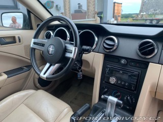 Ford Mustang Ford Mustang 4.0 V6 (2005 2005