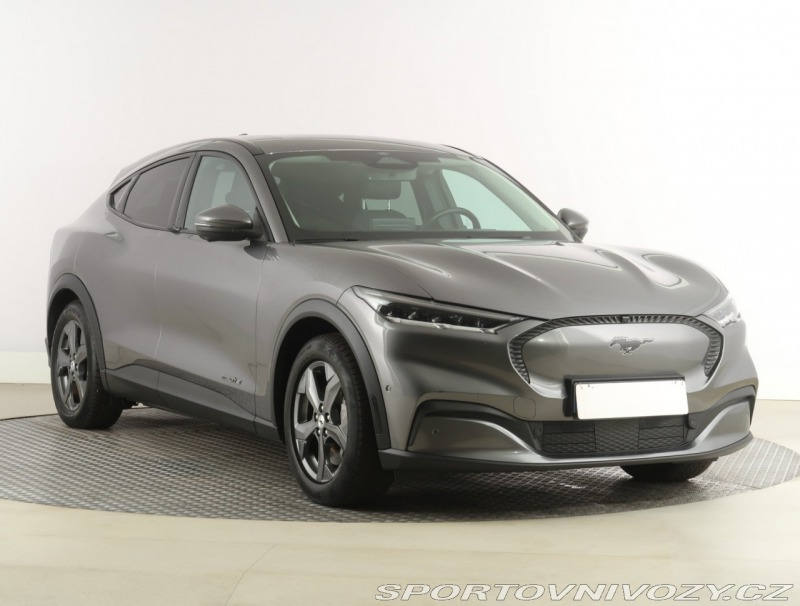 Ford Mustang Mach-E Standard Range RW