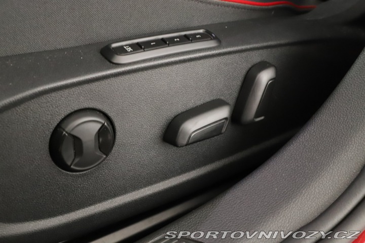 Volkswagen Golf 2.0 GTI 2022