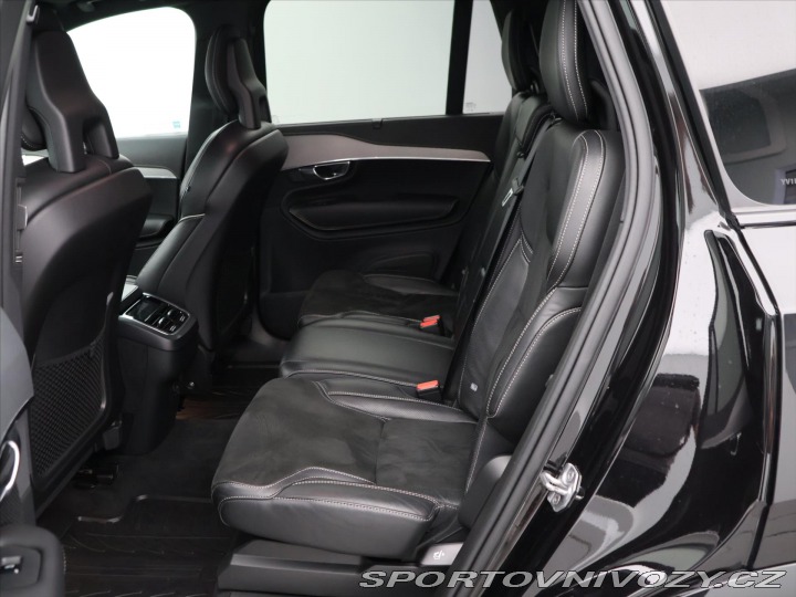 Volvo Ostatní modely XC90 2.0 B6 220kW R-Design CZ 2020