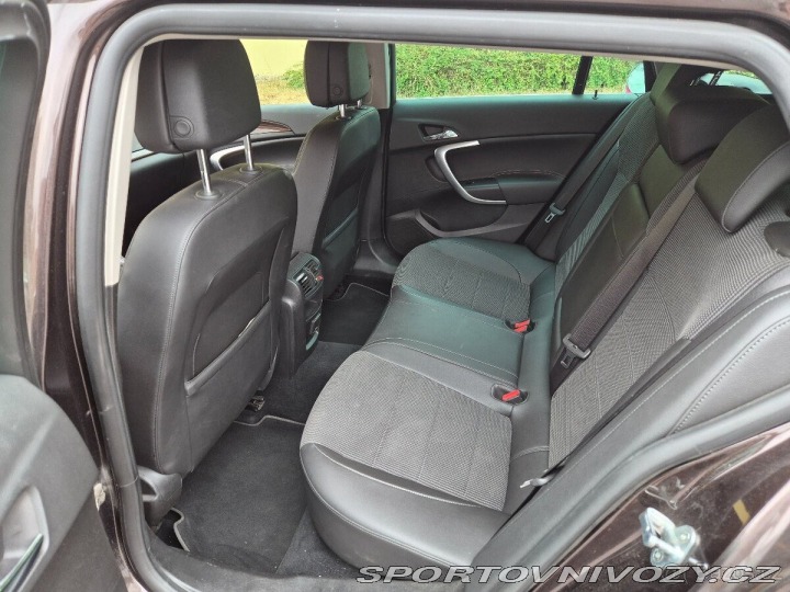 Opel Ostatní modely Insignia 2,0   CDTi manuál 1800
