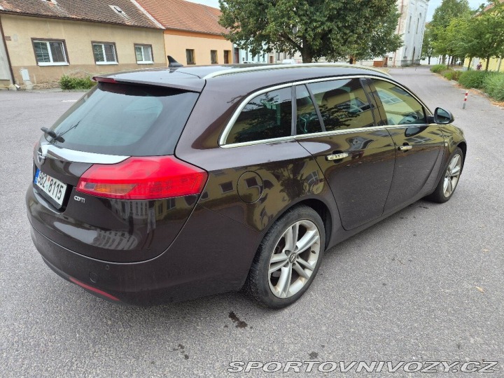 Opel Ostatní modely Insignia 2,0   CDTi manuál 1800
