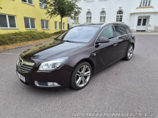 Opel Ostatní modely Insignia 2,0 CDTi manuál 1800