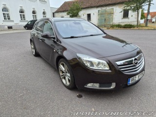 Opel Ostatní modely Insignia 2,0 CDTi manuál 1800