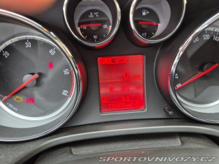 Opel Ostatní modely Insignia 2,0 CDTi manuál 1800