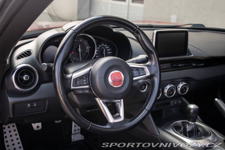 Fiat 124 Spider 1.4 Turbo MultiAir / 103 2016