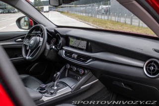 Alfa Romeo Stelvio 2.0 280k Super Q4 AT/8 2 2017