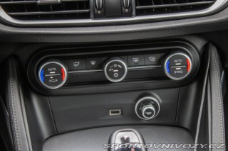 Alfa Romeo Stelvio 2.0 280k Super Q4 AT/8 2 2017