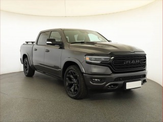 RAM 1500 5.7 V8 Hemi