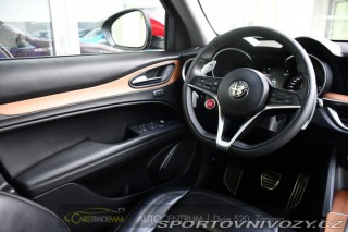 Alfa Romeo Stelvio 2.0 Q4 VELOCE 2017