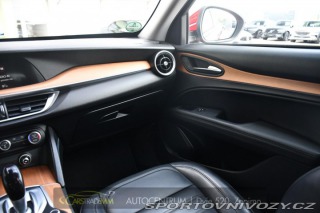 Alfa Romeo Stelvio 2.0 Q4 VELOCE 2017