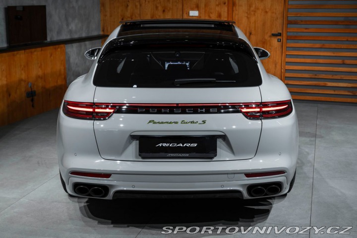 Porsche Panamera Turbo S E-hybrid 2018