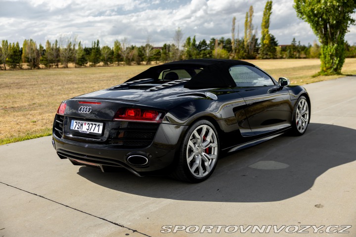 Audi R8 Spyder 5.2 FSI V10 2011