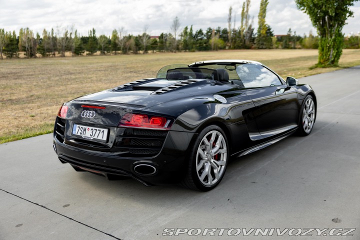 Audi R8 Audi R8 Spyder 5.2 FSI V1 2011