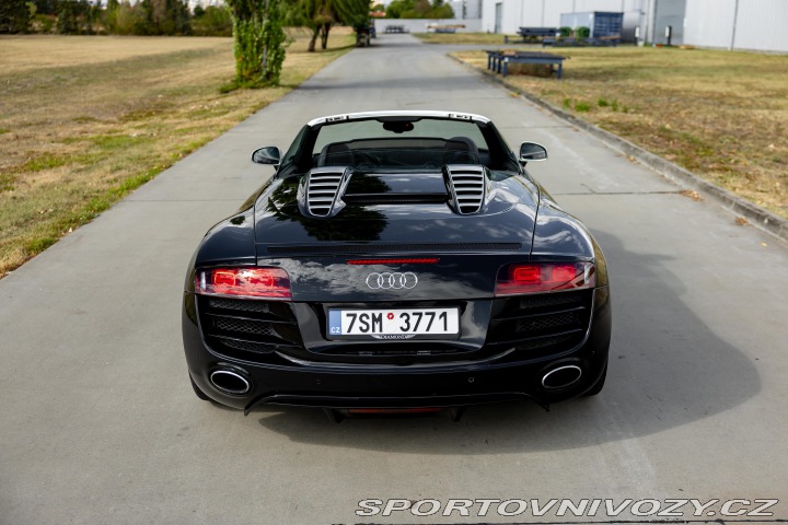 Audi R8 Audi R8 Spyder 5.2 FSI V1 2011