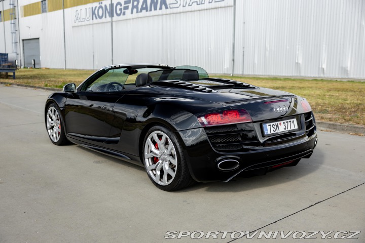 Audi R8 Audi R8 Spyder 5.2 FSI V1 2011