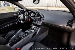 Audi R8 Audi R8 Spyder 5.2 FSI V1 2011