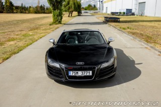 Audi R8 Audi R8 Spyder 5.2 FSI V1 2011