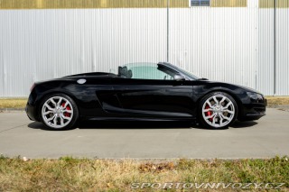 Audi R8 Audi R8 Spyder 5.2 FSI V1 2011