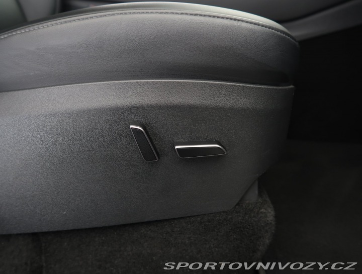 Tesla Model Y Long Range AWD 79kWh 2023