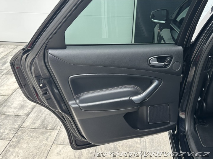 Ford Ostatní modely Mondeo 2,3 160PS Titanium A/T 2009